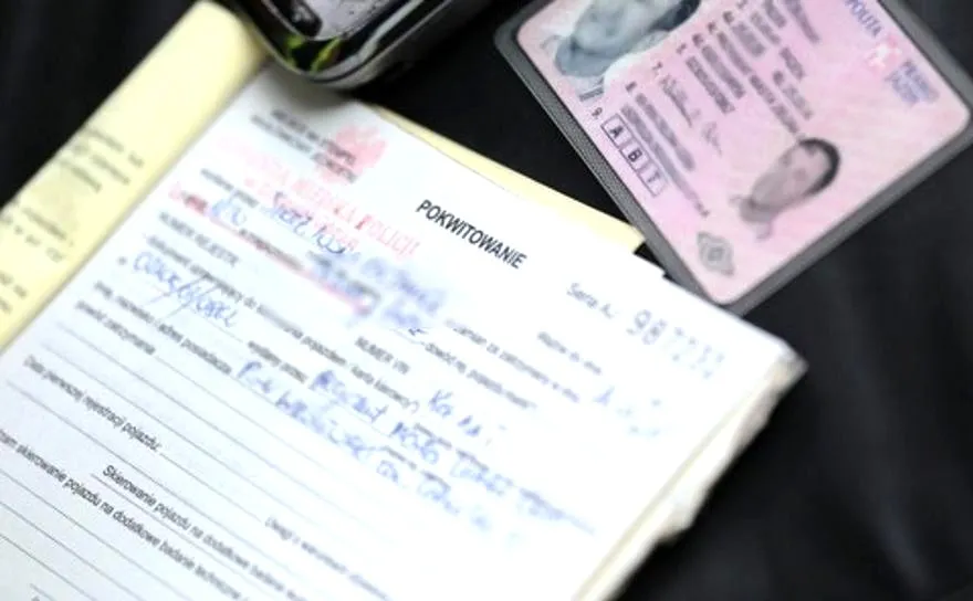 Policja zabrała prawo jazdy – co dalej? Terminy, procedura i odwołanie