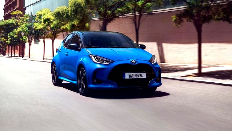 Toyota Yaris: ile ma koni? Porównanie mocy silników modeli