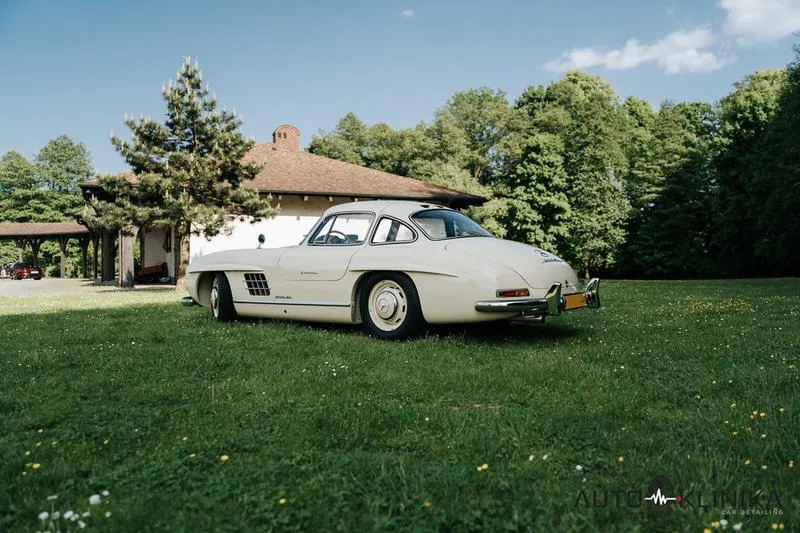 Mercedes 300 SL gullwing