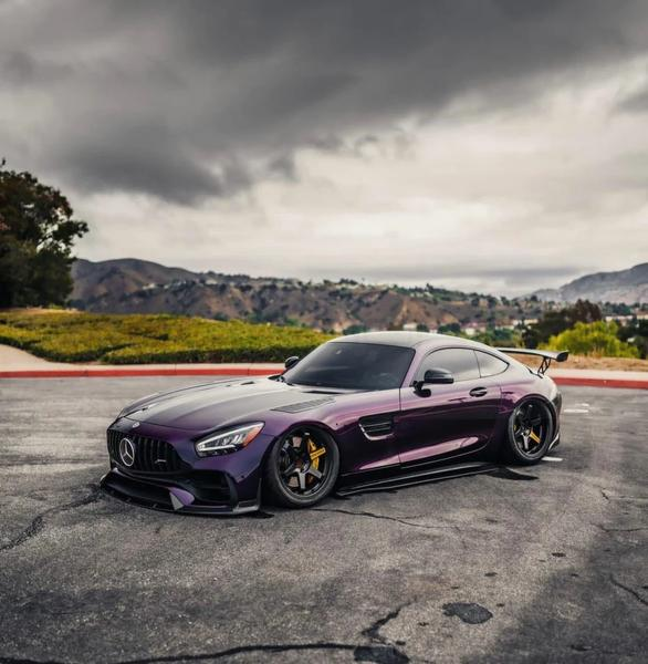Silnik V8 biturbo